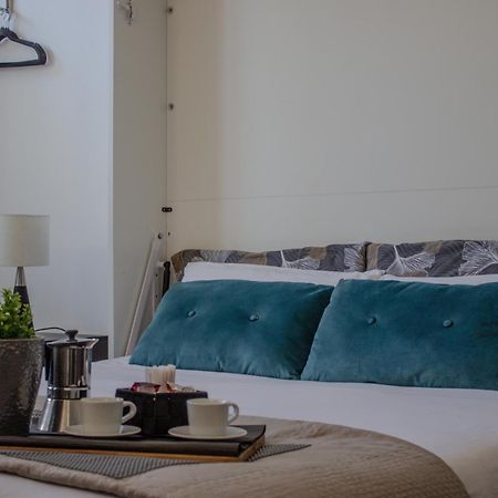 Sleepn'Joy Pavia Apartment Bagian luar foto