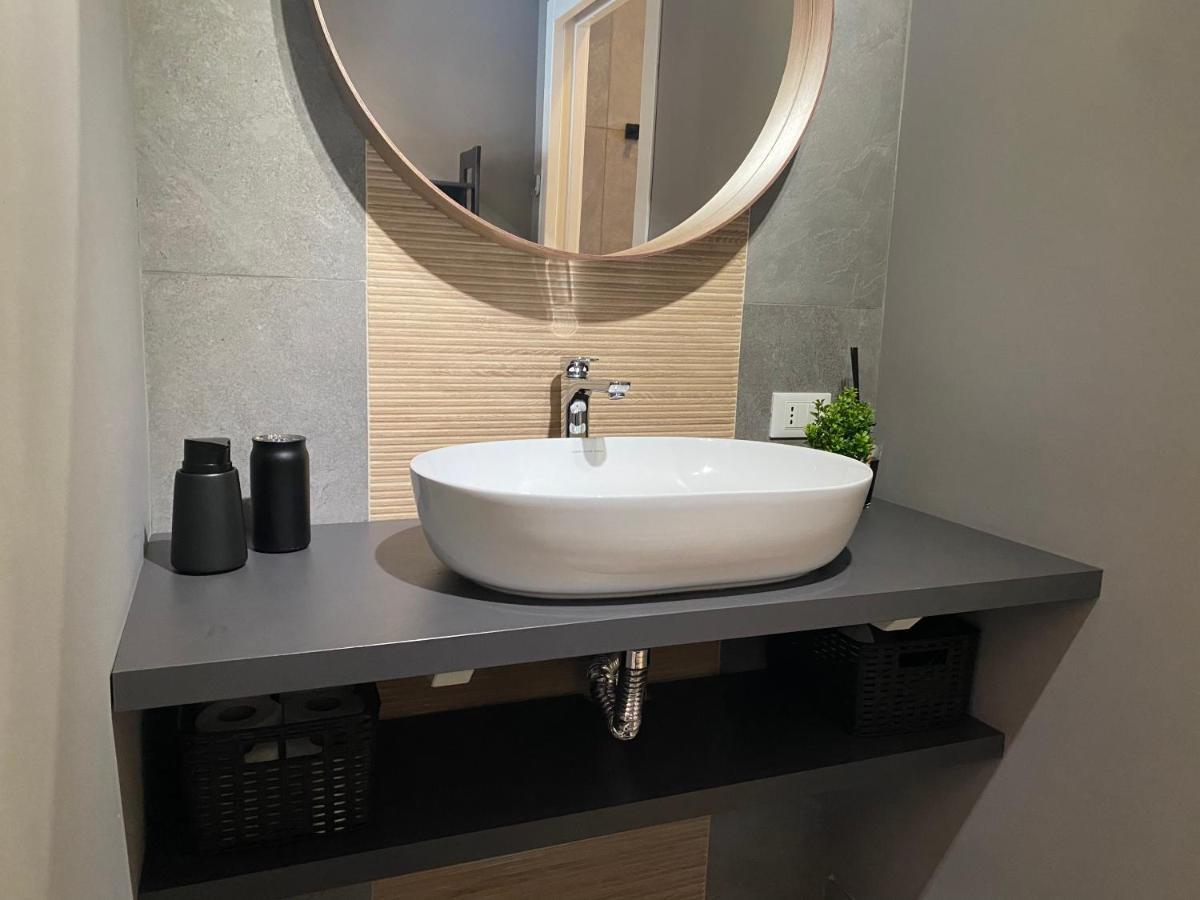 Sleepn'Joy Pavia Apartment Bagian luar foto